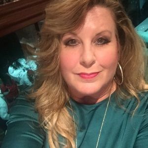 Meet your Posher, Paula